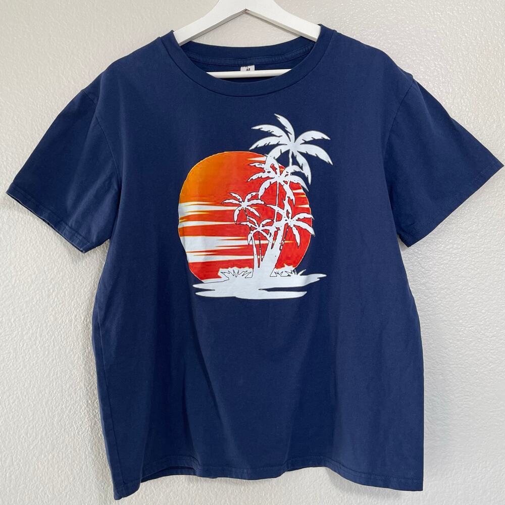 Unisex Navy Blue Sunset T-Shirt Short Sleeve Orange Size Medium Novelty Beach